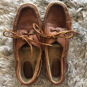 *mist go* Sperry top-siders